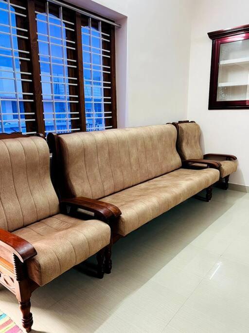 Home In Guruvayur-3 Bedroom Ngoại thất bức ảnh